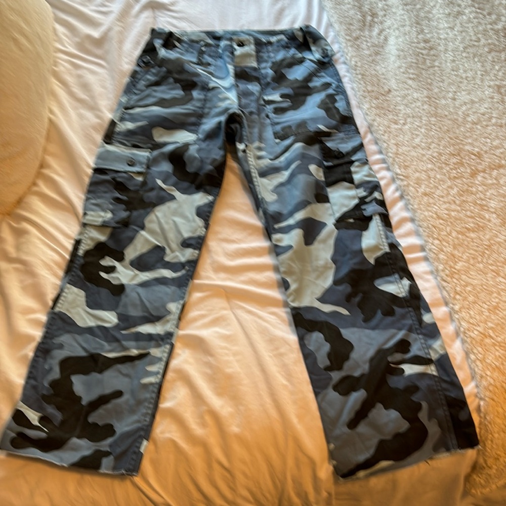 Urban Outfitters Renewal Vintage Originals Blue Camo Cargo Trousers Pants